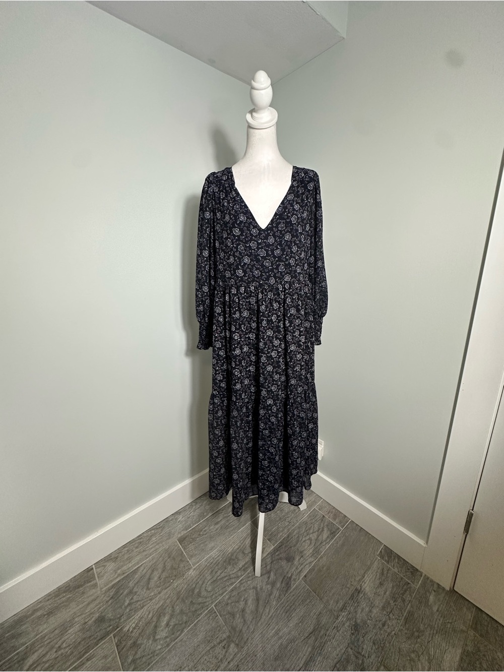 Madewell Georgette Tierred Midi Dress Womens  Navy Blue Enchanted Floral Small - Picture 5 of 13